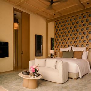Signature One-Bedroom Villa Pool